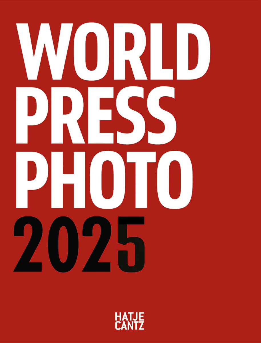 World Press Photo Yearbook 2025: English Edition