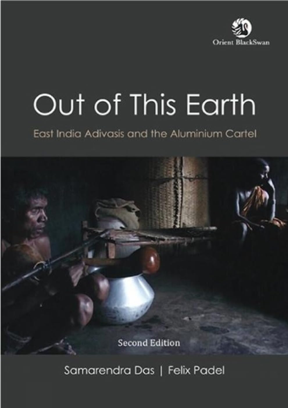 OUT OF THIS EARTH(PAPERBACK)