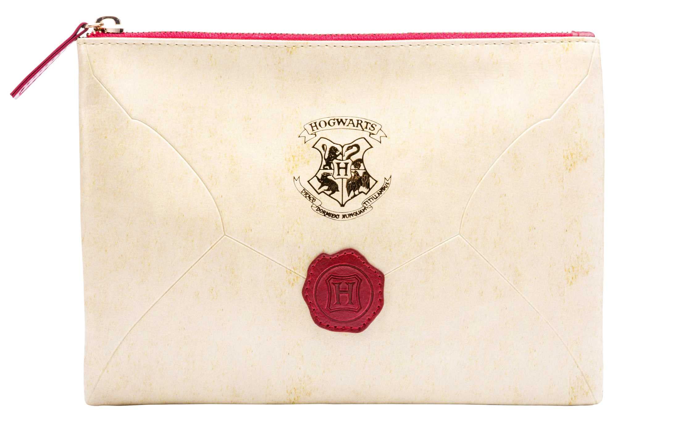 Harry Potter: Hogwarts Acceptance Letter Accessory Pouch: The Music, Dance, And Style Of A Generation