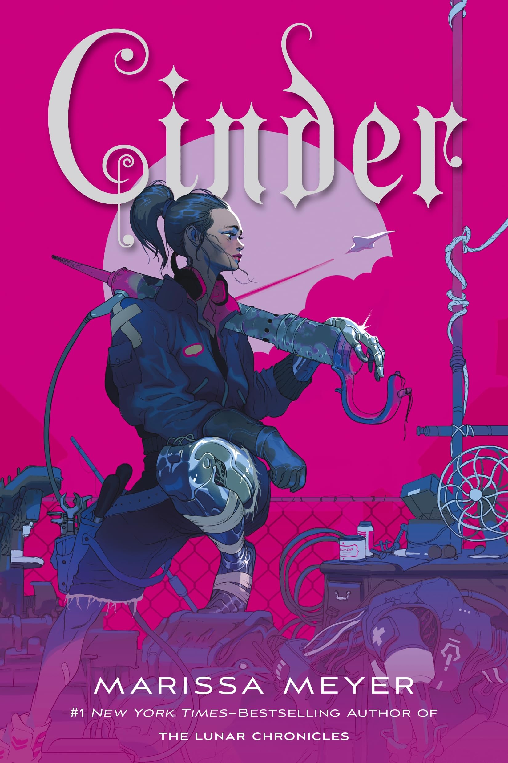 Cinder (The Lunar Chronicles, 1)