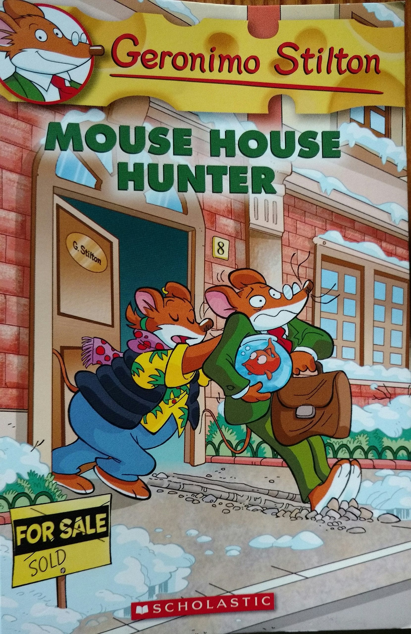 Geronimo Stilton #61: Mouse House Hunter [Paperback] [Jan 01, 2014] GERONIMO STILTON